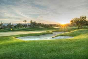 Fototapete Rund Golfplatz Sonnenaufgang © James