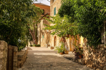 Fototapeta na wymiar Empty narrow street in Palma de Mallorca.