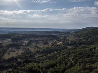 Fototapeta na wymiar La campagne de Corrèze près de Collonges-la-Rouge