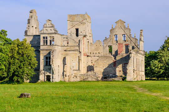 Ruins of the Ungru castle, Estonia