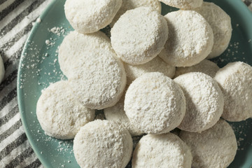 Homemade White Mexican Wedding Cookies