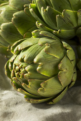 Obraz premium Raw Organic Green Artichokes