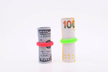 Us dollars and Hong Kong dollars, on a white background