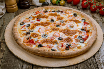 Pizza with seafood