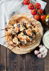 Chicken Souvlaki with pita bread and tzatziki sauce