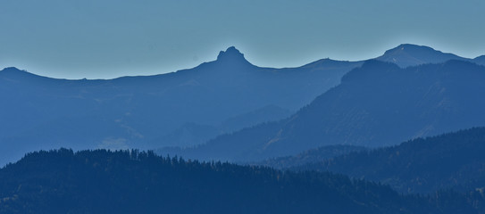 Blick vom Pfänder zum Bregenzerwald mit Damülser Mittagsspitze