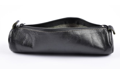 Federmäppchen auf weißem Hintergrund © lantapix