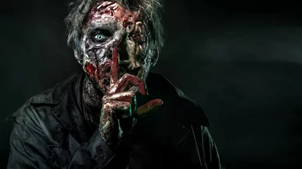 Fotobehang Close-up portret van een vreselijke enge zombie man. Verschrikking. Halloween 2018 © Yuliya Ochkan