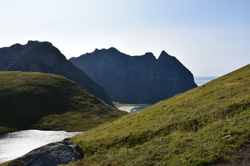 Norwegen, Lofoten, Ryten, Berg, Flakstad, Medvoll, Aussichtsberg, wandern, bergsteigen, Ramberg, Leknes, Sandbotnen, Yttersand, Fuklhuken, Middagstinden, Kvalvika