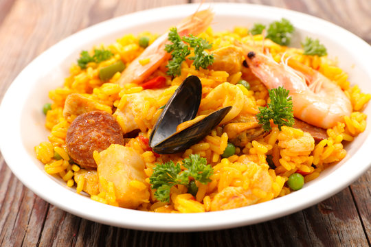 paella with seafood