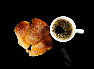 Croissant mit Kaffee/ croissant with coffee