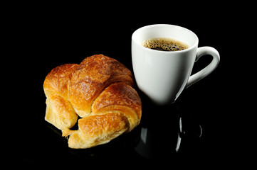 Croissant mit Kaffee/ croissant with coffee 2