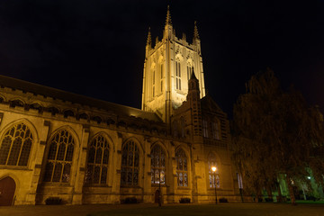 Fototapeta na wymiar St Edmundsbury Cathedral in Bury St Edmunds at night
