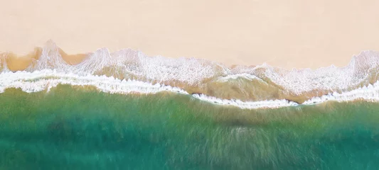 Wellen am Strand als Hintergrund © Igor