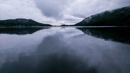 静かな木崎湖