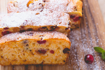 Pumpkin cranberry loaf cake