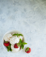 ice cream with strawberry and mint
