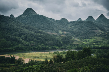 Fototapeta na wymiar yangshuo landscape