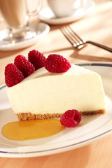 RASPBERRY CHEESECAKE