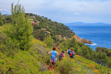 Obraz premium Randonnée dans les calanques de la côte bleue, Marseille