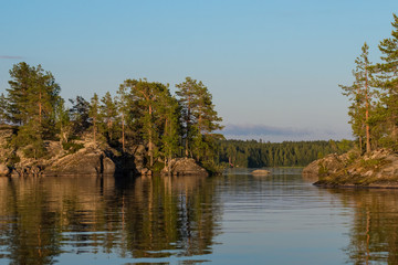 Fototapeta na wymiar Finnish lakeside scenery