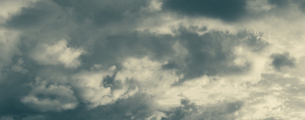 Obraz premium Cloudy sky in monochrome background panorama
