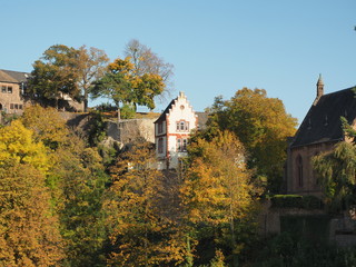 Obraz premium Burg Saarburg – auf dem Burgberg Saarburg bei der Stadt Saarburg in Rheinland-Pfalz 
