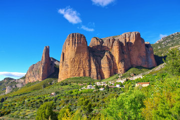 Mallos de Aguero in Aragon, Spanien - Mallos de Aguero in Spain