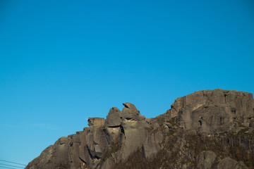 Hårlandsnibbene in Etne, Norway! Big mountain you can walk out on rocks 