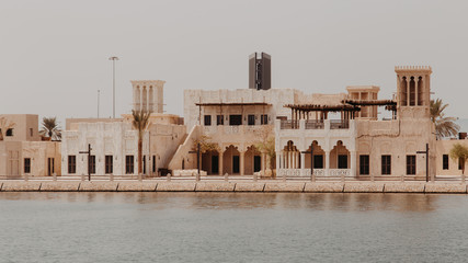 Naklejka premium Widok na Stare Miasto w dzielnicy Deira i Dubai Creek