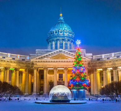 Saint Petersburg. Winter. Kazan Cathedral. Petersburg in the winter. Christmas tree. New Year in St. Petersburg. Christmas tree. Museums of St. Petersburg. Russia in the winter.