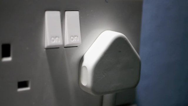 So yep! iI had some free time to create some items. Simple plug interactions