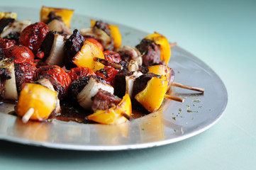 Grilled Beef Kebabs with Tomatoes, Bell Peppers and Onions