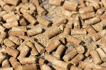 Granules from grass