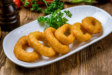 Onion rings in batter