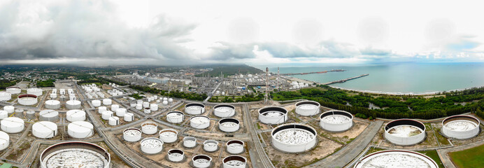 Panorama, Oil Refinery production at industrial estate Thailand. Crude Oil Production / Countries...