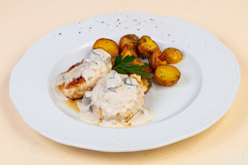Chicken cutlet with potato