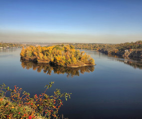Naklejka na ściany i meble Dniper river in the early autumn i