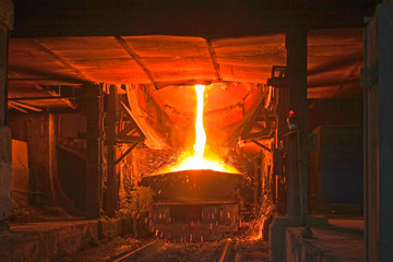 converter dumping steel slag in iron and steel co., China