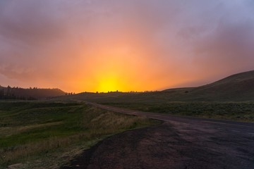 Fototapeta na wymiar Sunset in Yellowstone