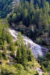 Fototapeta na wymiar Waterfall in the mountains.