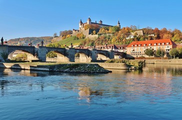 Würzburg, Alte Mainbrücke, Festung Marienberg