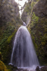 Long exposure photo of Mahkeena Falls on Columbia River Gorge, Oregon