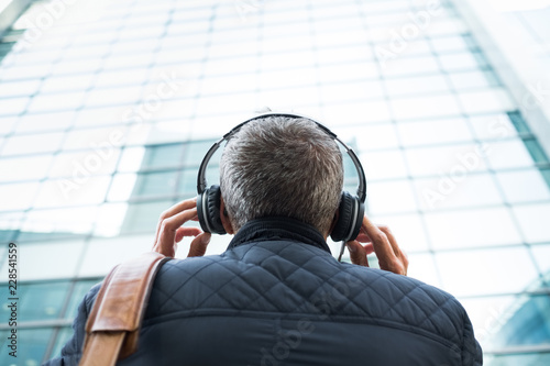Streaming écouter Musique Casque Audio Chanson Radio Plaisir