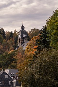 Lauscha's church in the fall
