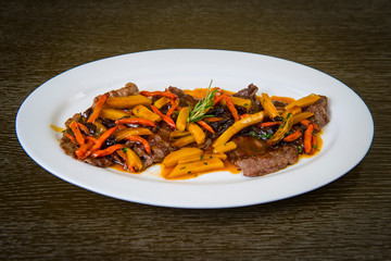 Sliced Beef With Chili And Bamboo Shoots