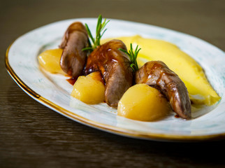 Veal Tongues With Mashed Potato