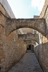 Fototapeta na wymiar streets of old Rhodes