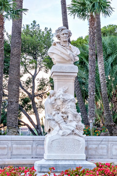 Hector Berlioz statue at sunset