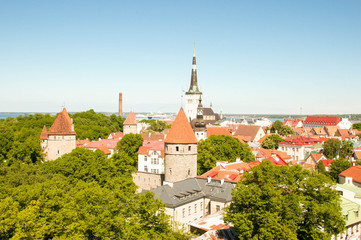 Obraz premium panoramic view of old tallinn